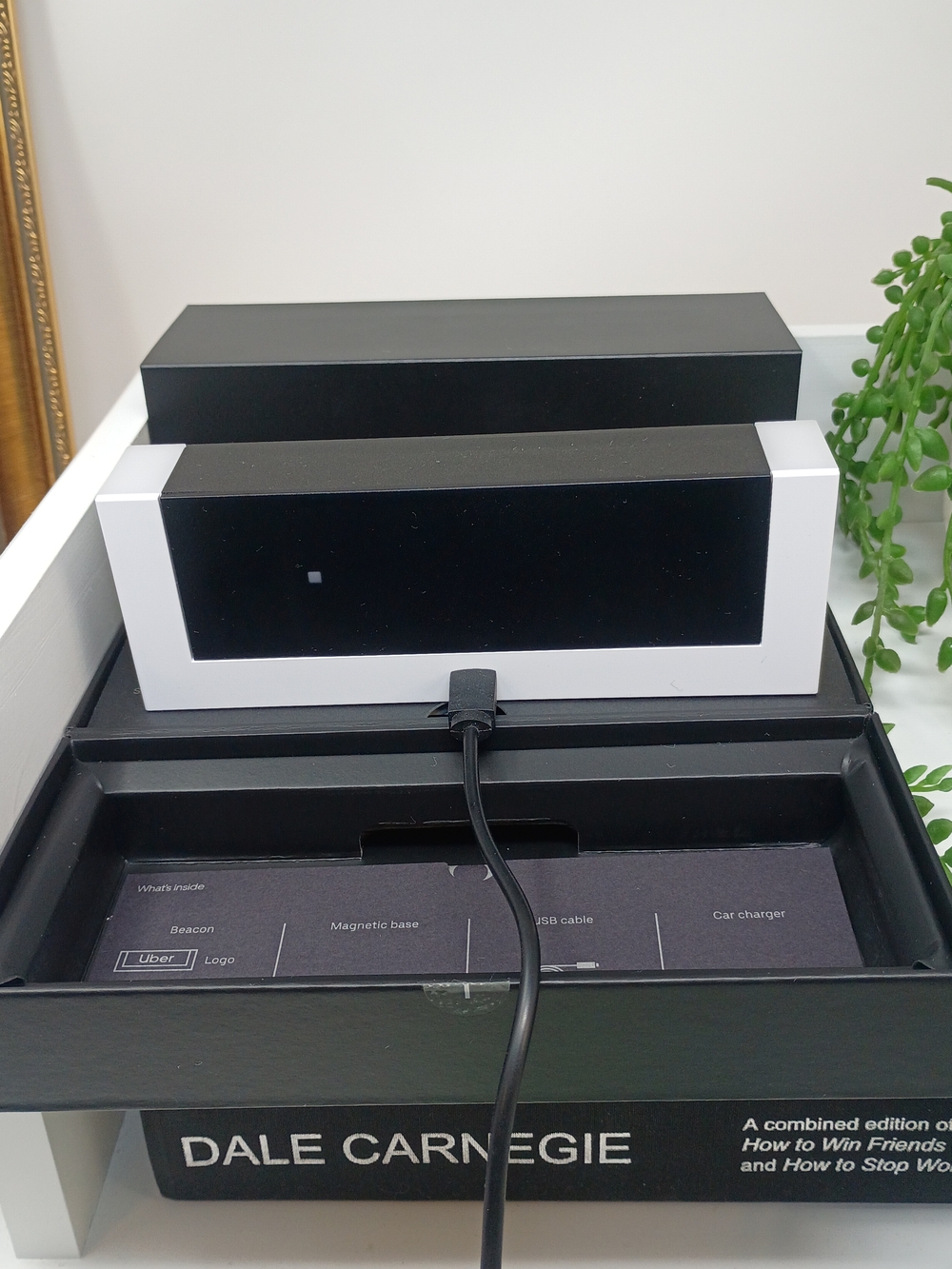 White LED Beacon Sign - Ride-Share Vehicle Light - Picture 4 of 8